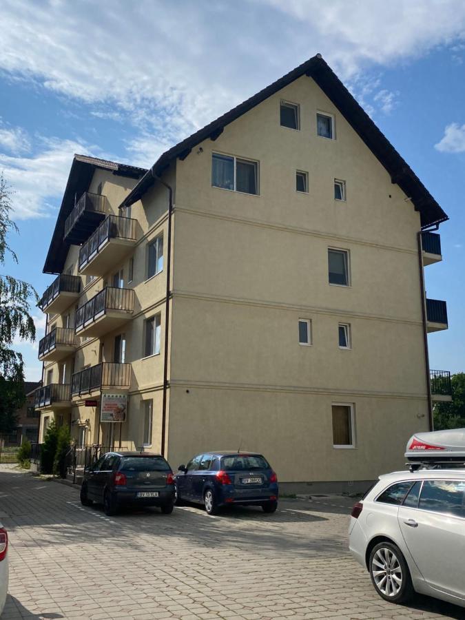 Wanderlust Home Cream, Rasnov Apt For 4, Wifi And Free Parking Zewnętrze zdjęcie