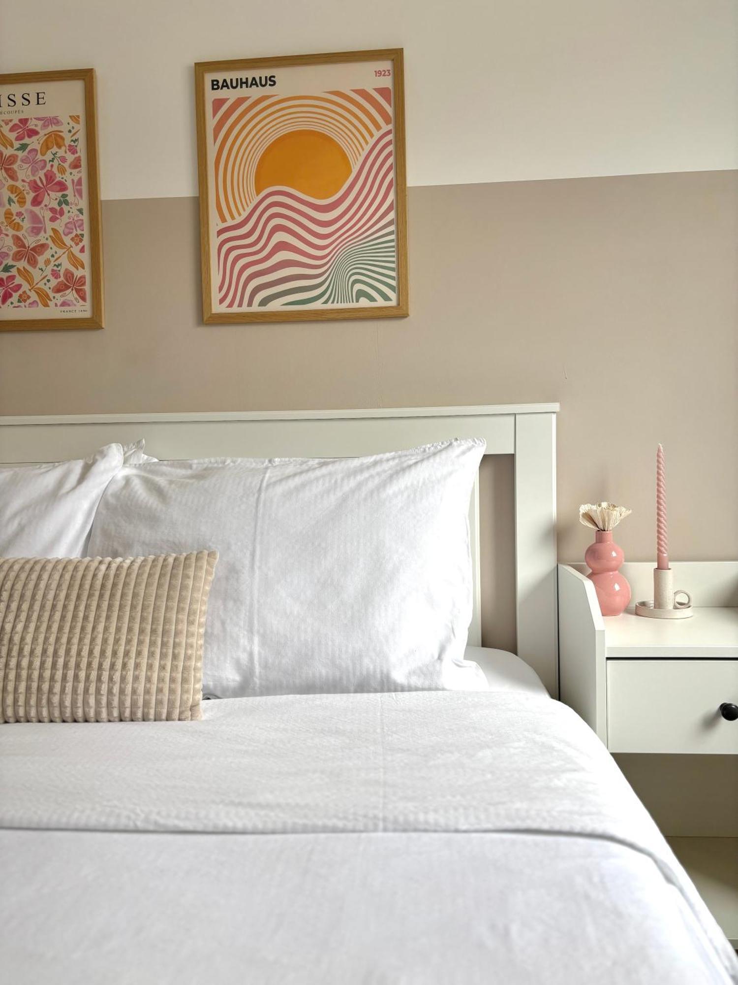 Wanderlust Home Cream, Rasnov Apt For 4, Wifi And Free Parking Zewnętrze zdjęcie