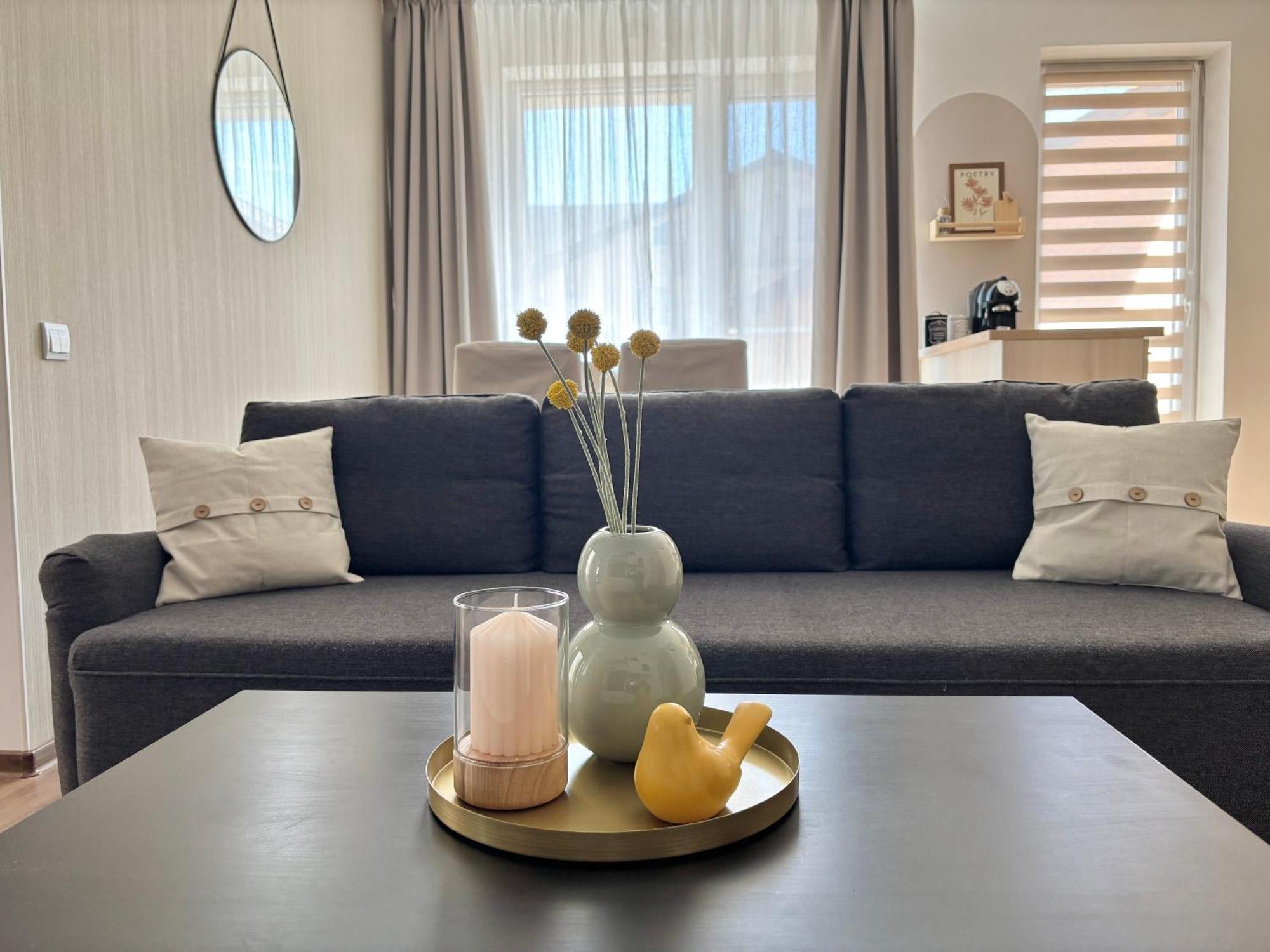 Wanderlust Home Cream, Rasnov Apt For 4, Wifi And Free Parking Zewnętrze zdjęcie