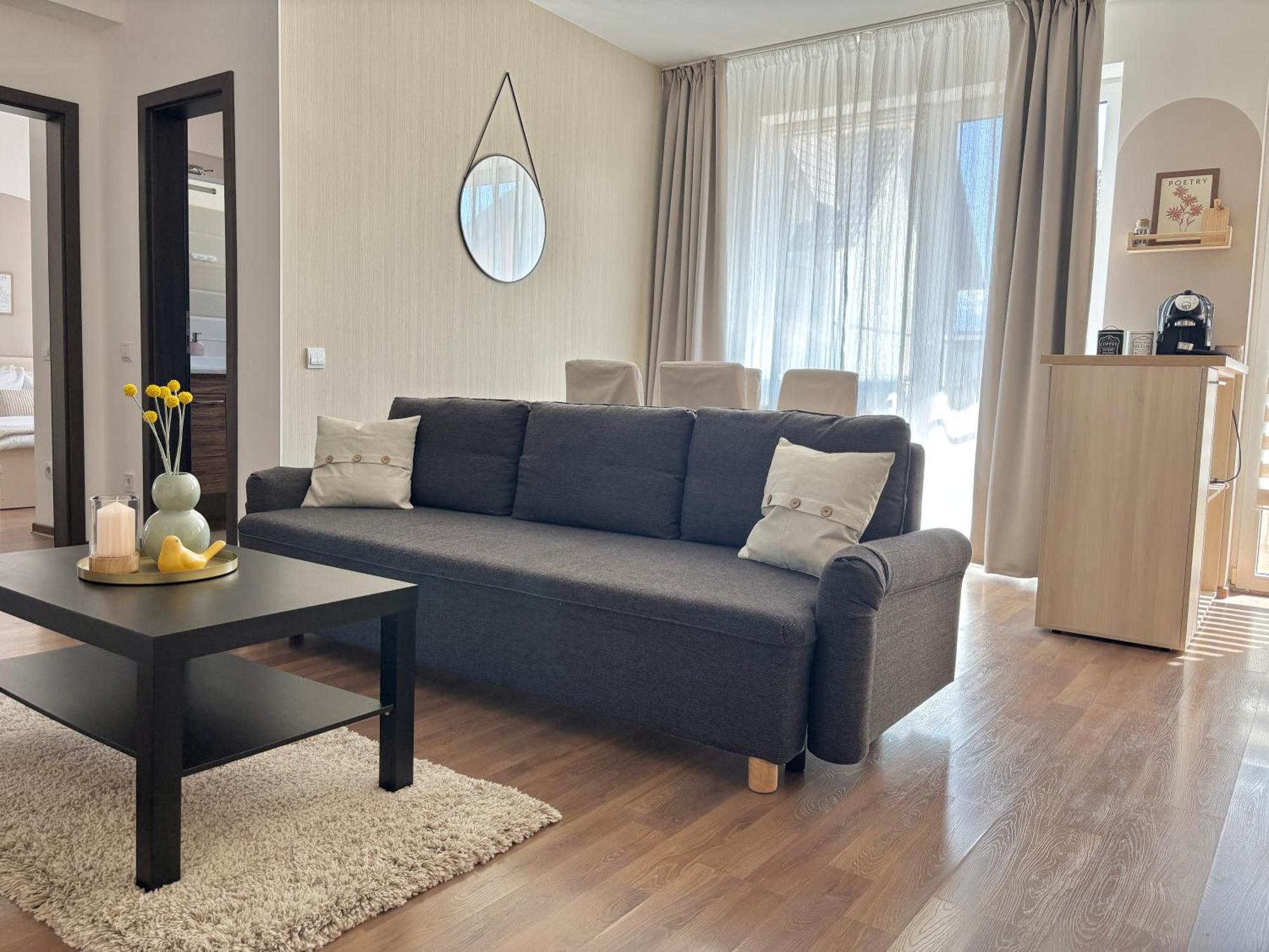 Wanderlust Home Cream, Rasnov Apt For 4, Wifi And Free Parking Zewnętrze zdjęcie